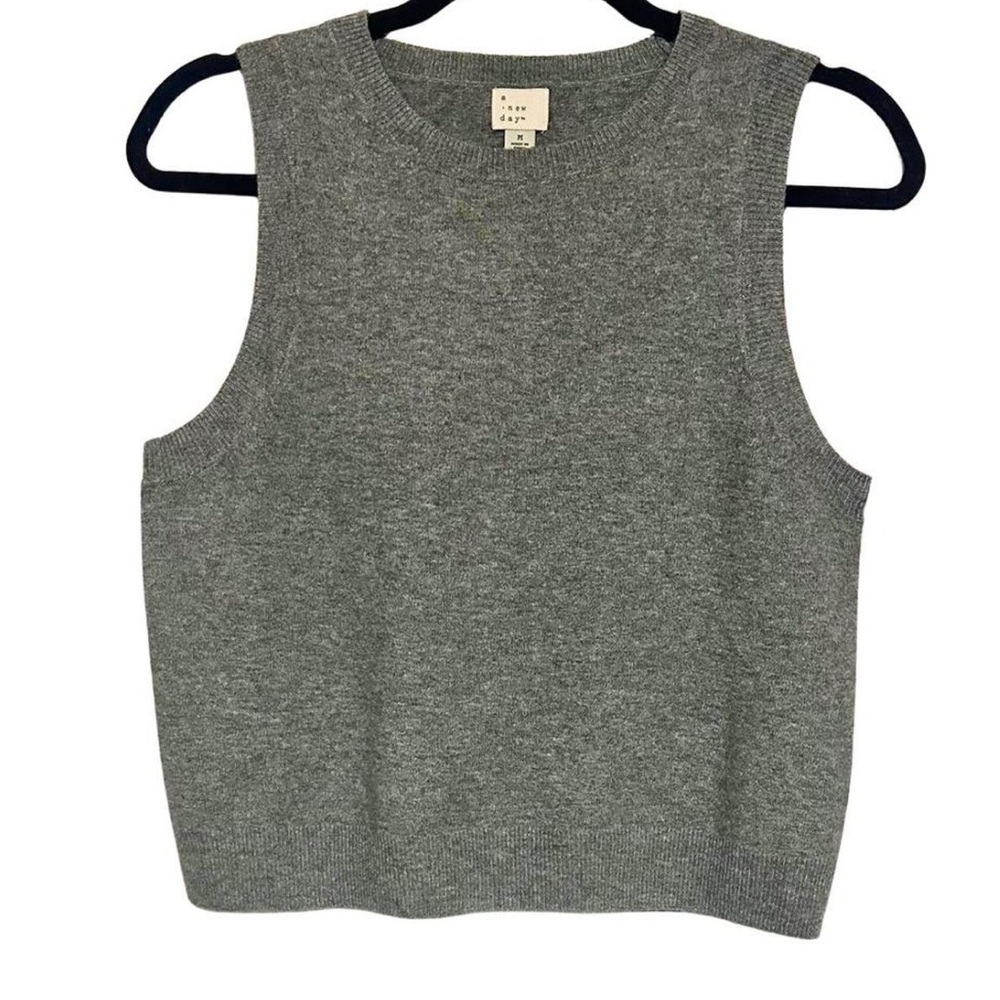 Universal Thread Gray Sweater Vest
